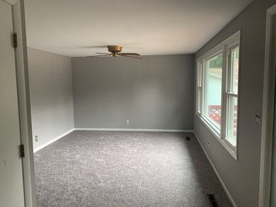 120 Ensenada Ct, Carpentersville, IL 60110 - photo 4