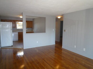 36 Essex St unit 12, Saugus, MA 01906 - photo 4