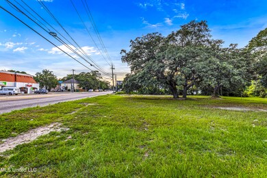1864 E Pass Rd, Gulfport, MS 39507 - photo 4