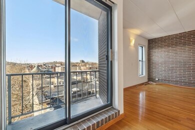 1856 Beacon St unit Six-A, Brookline, MA 02445 - photo 5
