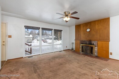Living Room-20230315-1-3