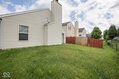 11557 Glenn Abbey Ln, Indianapolis, IN 46235 - photo 2