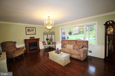 7905 Runnymeade Dr, Frederick, MD 21702 - photo 4