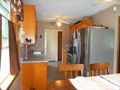 Dining towards Kitchen
