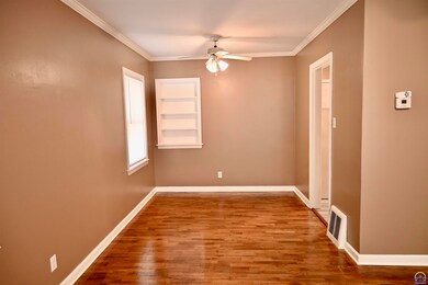 1608 SW Campbell Ave, Topeka, KS 66604 - photo 3