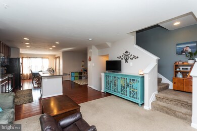 8436 Stansbury Lake Dr, Baltimore, MD 21222 - photo 7