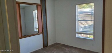 8423 W Meadow Brook Cir, Rathdrum, ID 83858 - photo 4