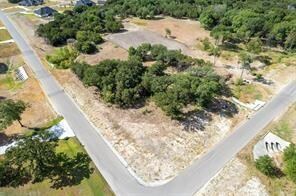 500 Lydia Ln, Granbury, TX 76049 - photo 2