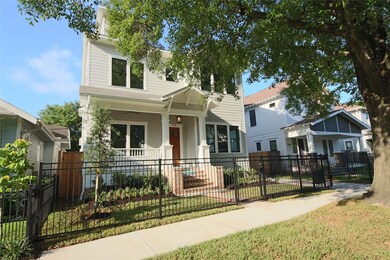 728 E 7th 1/2 St, Houston, TX 77007 - photo 3