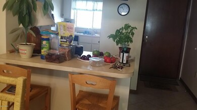Breakfast bar