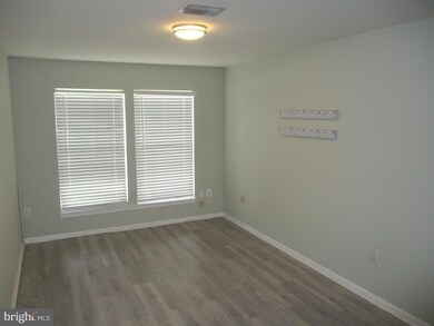 9228 Deer Crossing unit 36, Lorton, VA 22079 - photo 5