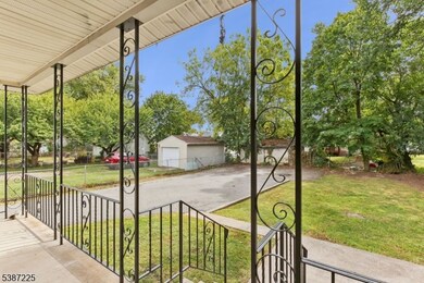 200 Montgomery St, Bloomfield, NJ 07003 - photo 6