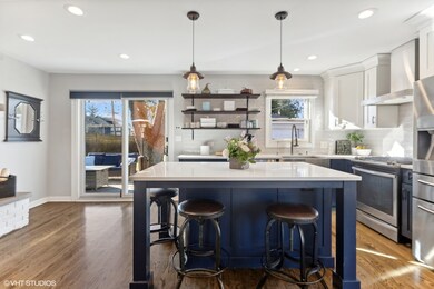 352 N Myrtle Ave, Elmhurst, IL 60126 - photo 7