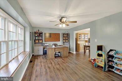 1110 Strawberry Run, Reading, PA 19606 - photo 5