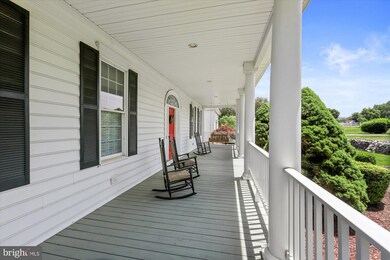 6472 Greenbriar Cir, Chambersburg, PA 17202 - photo 4