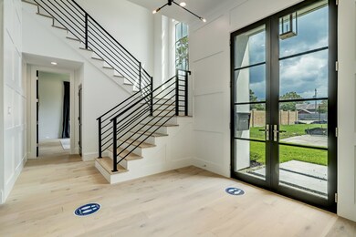 7902 N Villa Ct, Houston, TX 77055 - photo 3