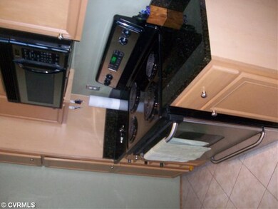Kitchen - Granite Counter Tops & Stainless Steel A
