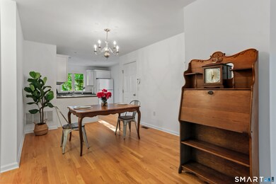 10 Hawthorne Ridge Cir, Trumbull, CT 06611 - photo 7