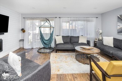 07-Living Room_IMG_0519