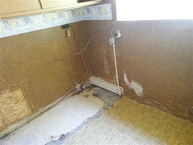 513 W South St, Bluffton, IN 46714 - photo 6