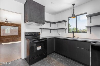 1525 E Brill St unit 1, Phoenix, AZ 85006 - photo 5