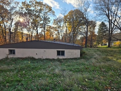 1015 Kiester Rd, Slippery Rock, PA 16057 - photo 4