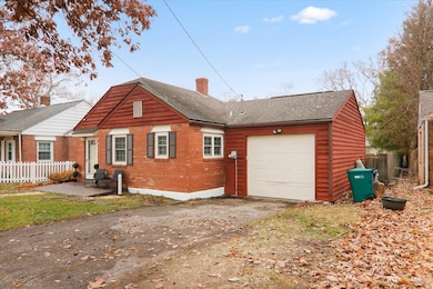 1812 Shady Crest St, Decatur, IL 62521 - photo 2