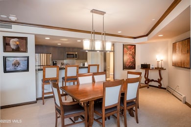 St-James-PlL-Web_12 units dr-kit