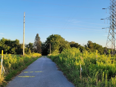 5601 E 61st Ave, Hobart, IN 46342 - photo 2