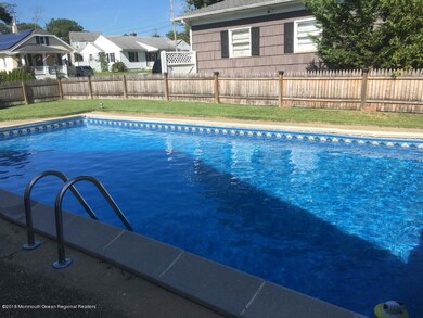 400 Wakefield Pool