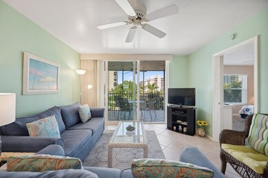 04_801CollierBlvdN404_165_LivingRoom_HiR