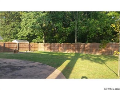 1212 Jacquelyn Ct, Maryville, IL 62062 - photo 5