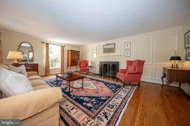 653 Clovelly Ln, Devon, PA 19333 - photo 6