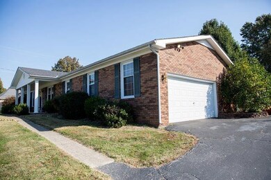 229 Farmbrook Cir, Frankfort, KY 40601 - photo 5