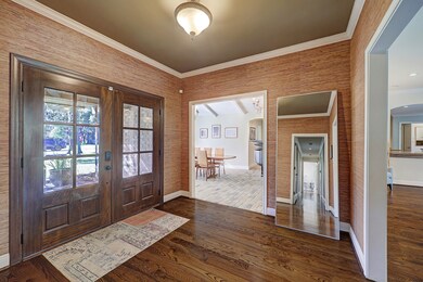 11926 Surrey Ln, Houston, TX 77024 - photo 4