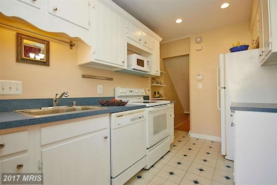 4129 36th St S, Arlington, VA 22206 - photo 7