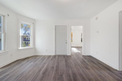 585 Sherburne Ave, Saint Paul, MN 55103 - photo 5