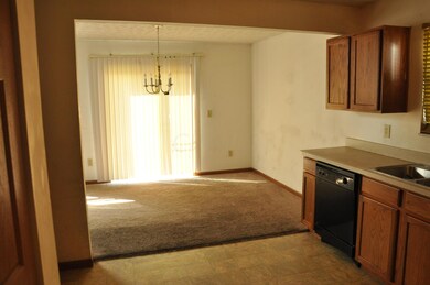 Kitchen Dining Area