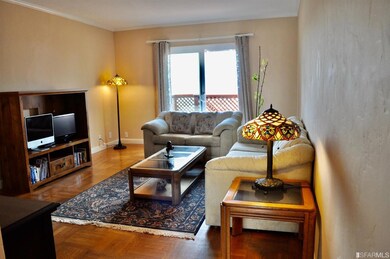 Main Level - Living Room with Sliding Glass Doors 
