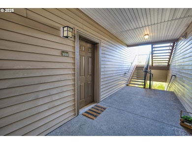 10834 NE Holly St unit 202, Hillsboro, OR 97006 - photo 2