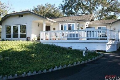 Front view of home
