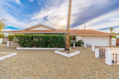 10343 W Caron Dr, Sun City, AZ 85351 - photo 2