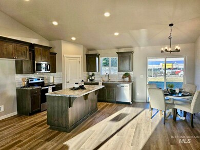 2638 Glacier Dr, Burley, ID 83318 - photo 4