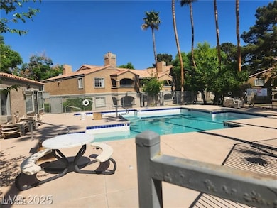 5250 Mission Carmel Ln unit 102, Las Vegas, NV 89107 - photo 4