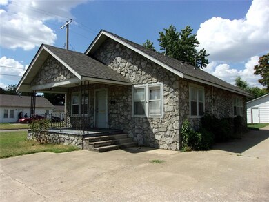 540 W Dewey St, Shawnee, OK 74801 - photo 4