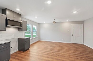 6617 Bacher St unit B, Houston, TX 77028 - photo 7