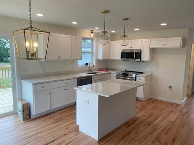 18 Bovee Ln unit 310-30, Rochester, NH 03868 - photo 6