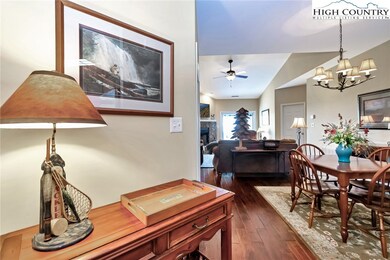 150 Prudden Ln unit 304, Blowing Rock, NC 28605 - photo 5