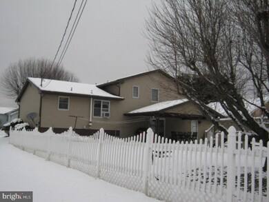 75 Ryan Ave, Tamaqua, PA 18252 - photo 3