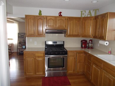 371 Harwich Rd, Circleville, OH 43113 - photo 6